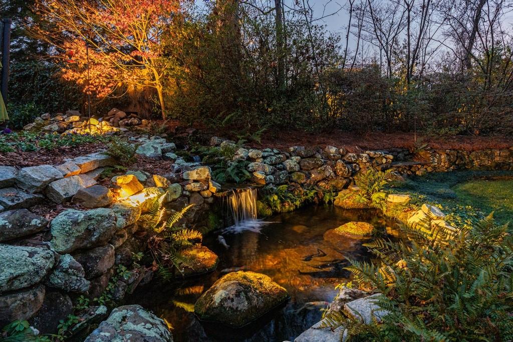 3302 W Andrews Drive NW