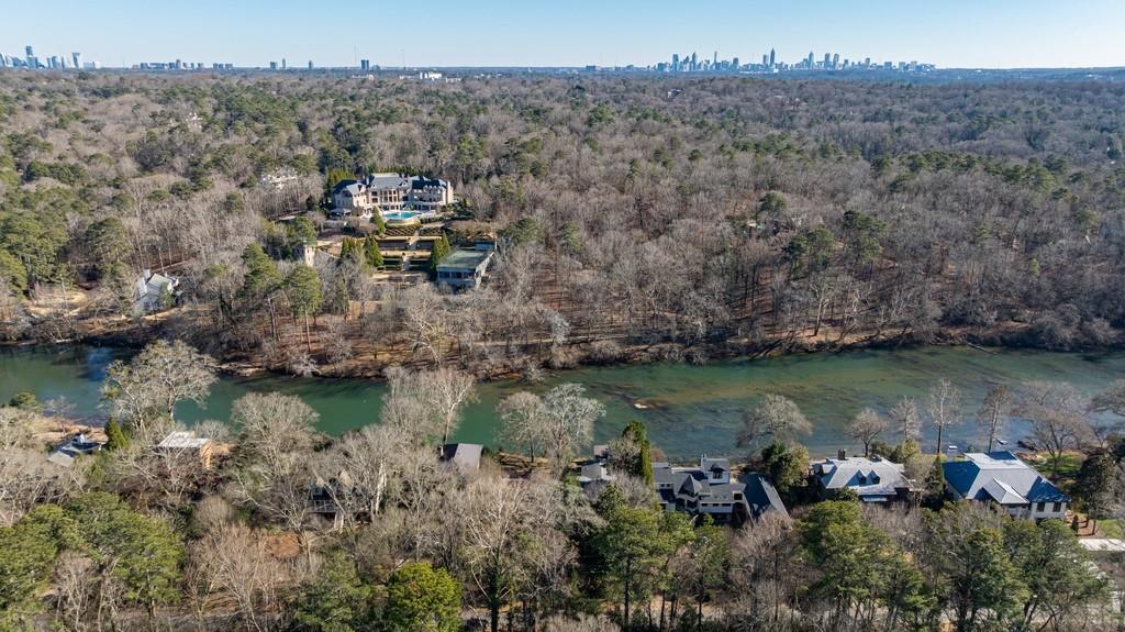 3941 Paces Ferry Drive SE