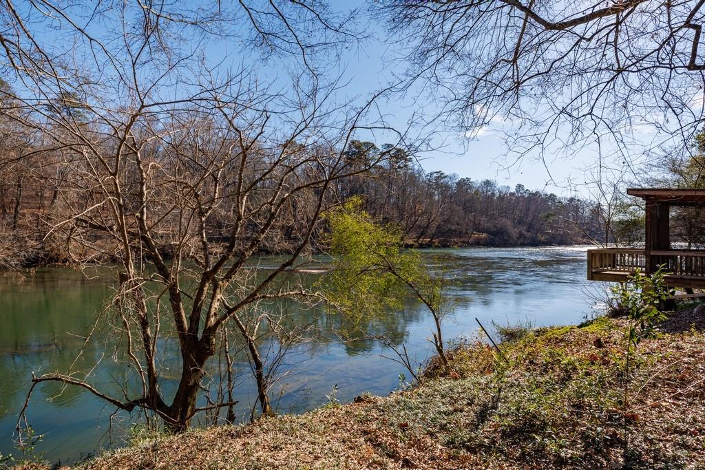 3941 Paces Ferry Drive SE