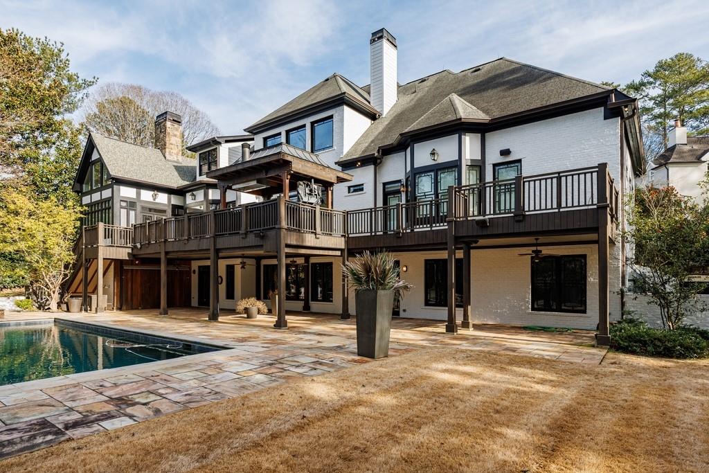 4500 Powers Ferry Road