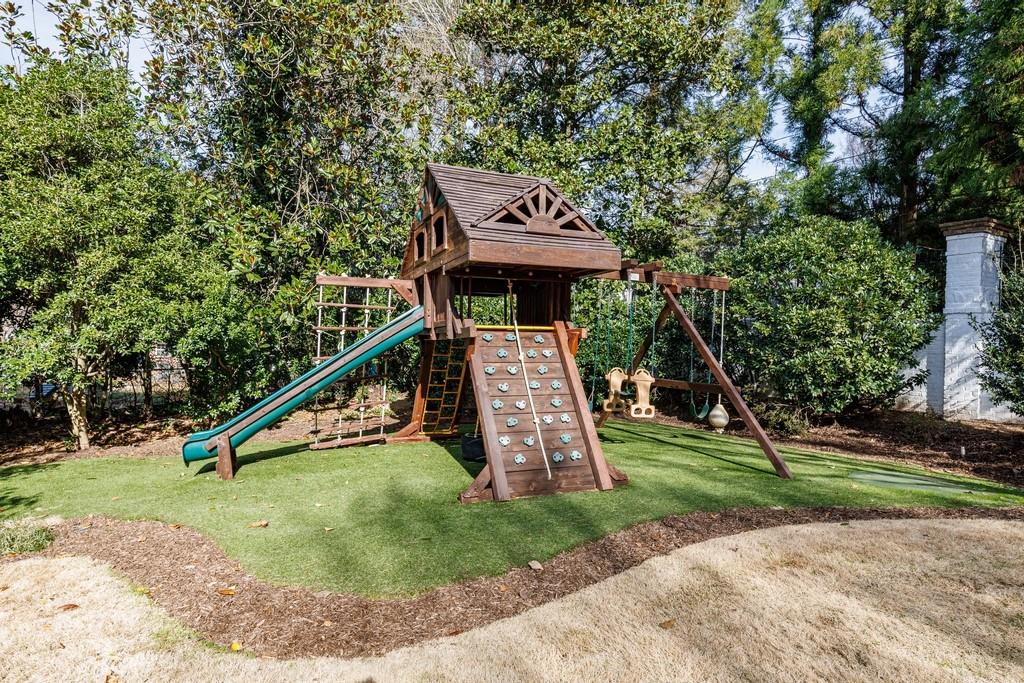 4500 Powers Ferry Road