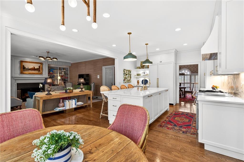 3642 Mayfair Road NE