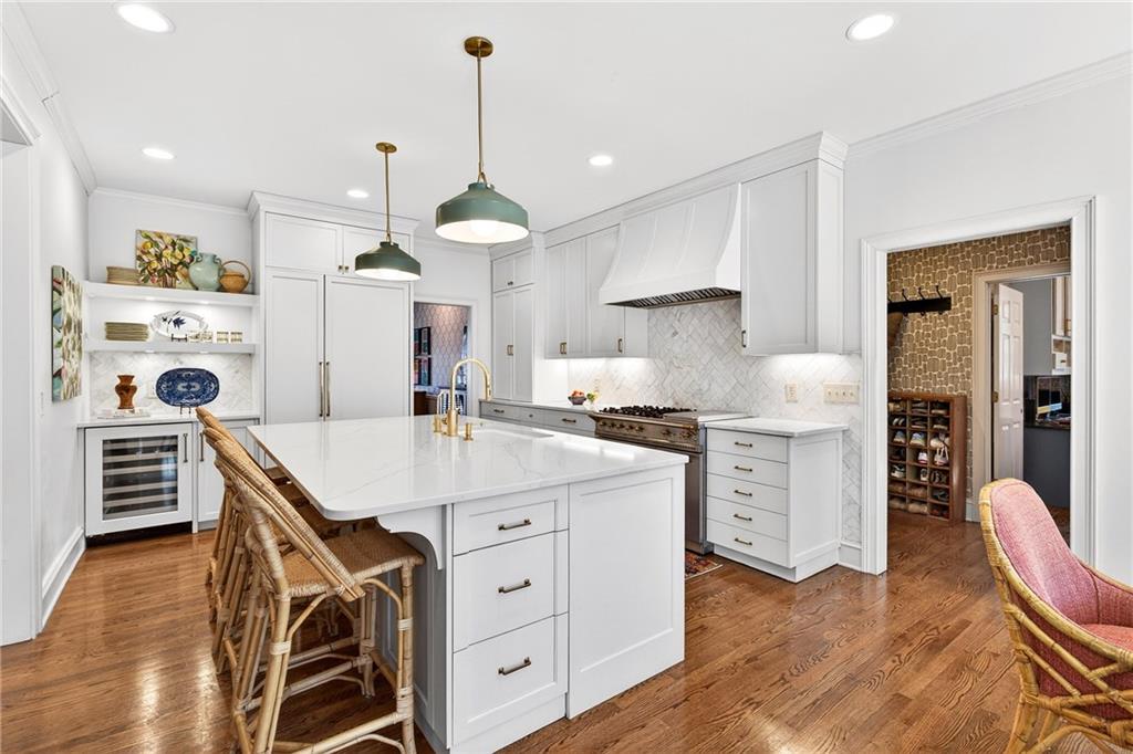 3642 Mayfair Road NE