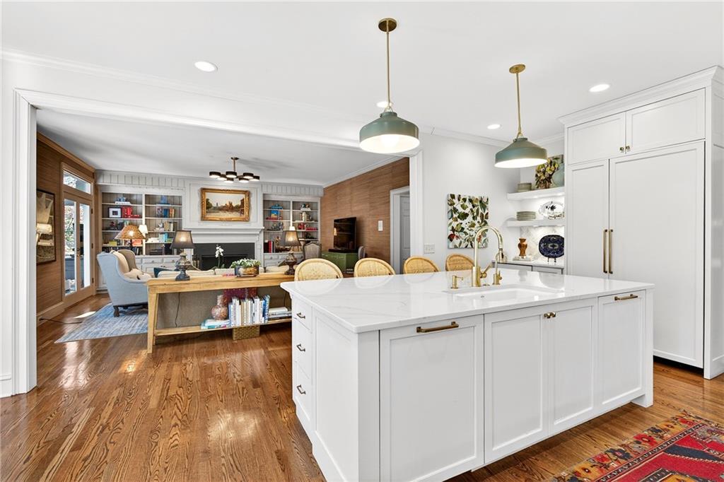 3642 Mayfair Road NE