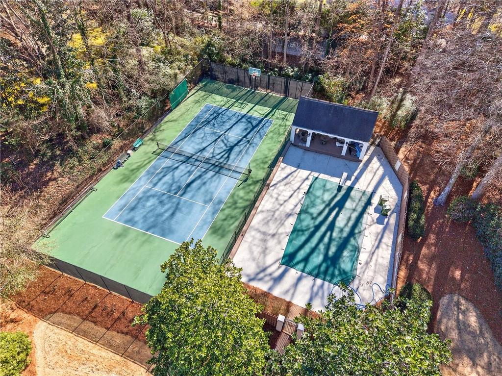 3642 Mayfair Road NE