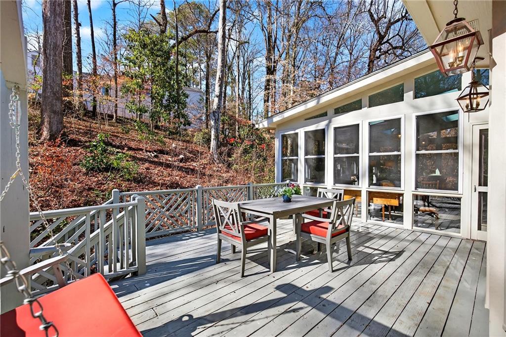 3642 Mayfair Road NE