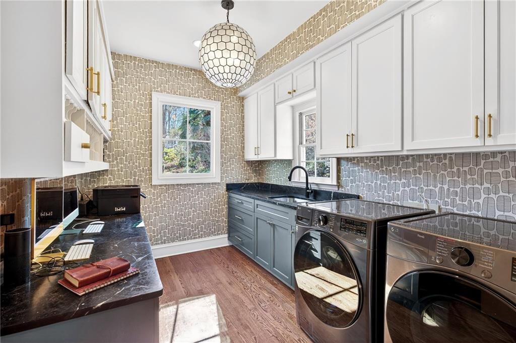 3642 Mayfair Road NE