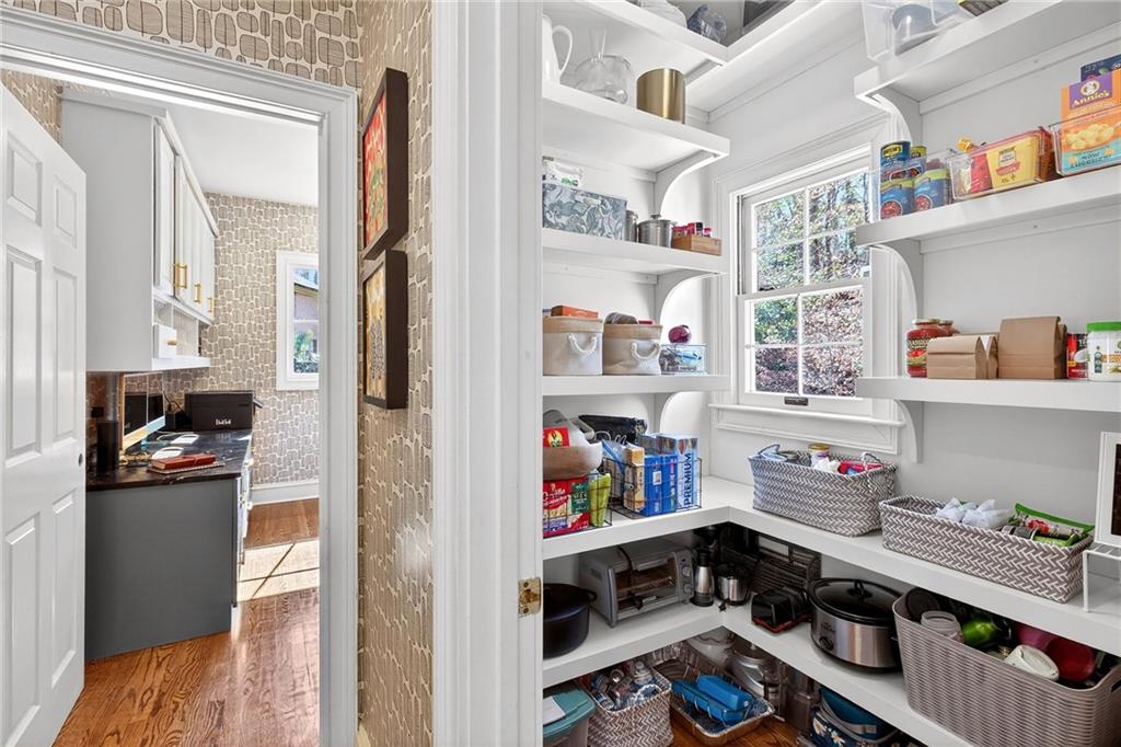 3642 Mayfair Road NE