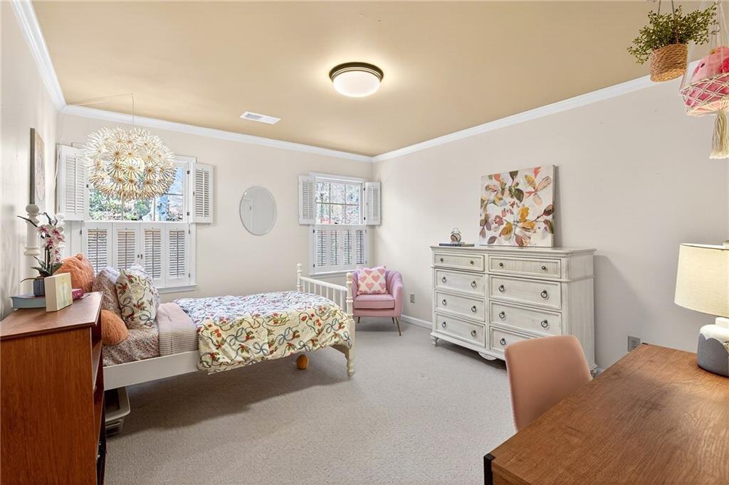 3642 Mayfair Road NE