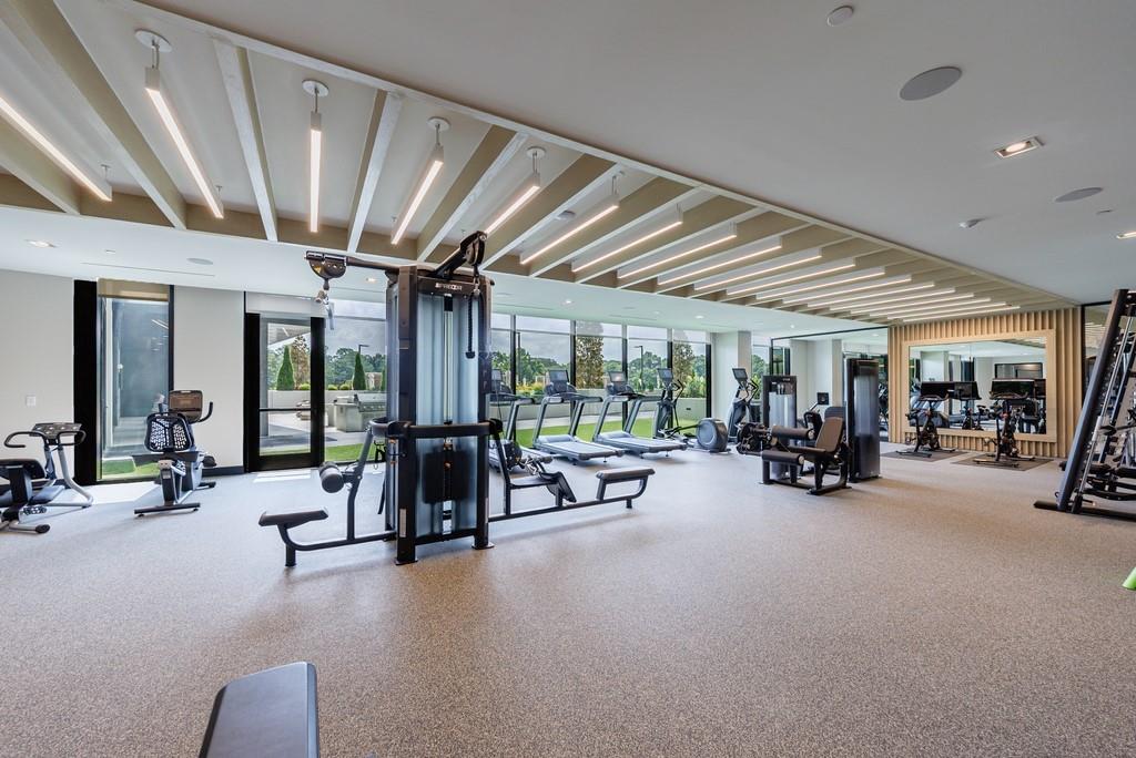 2425 Peachtree Road NE Unit 1401