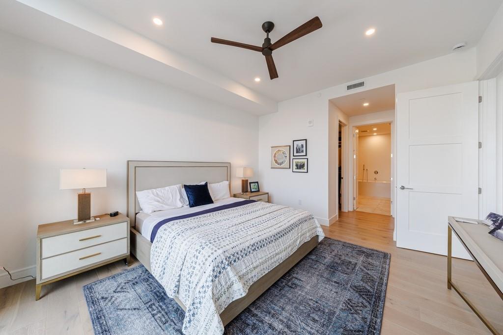 2425 Peachtree Road NE Unit 1401