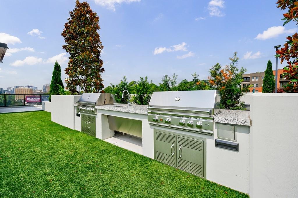 2425 Peachtree Road NE Unit 1401