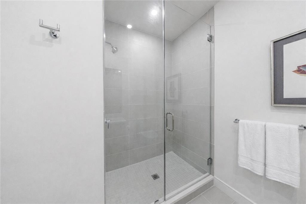 2425 Peachtree Road NE Unit 1401