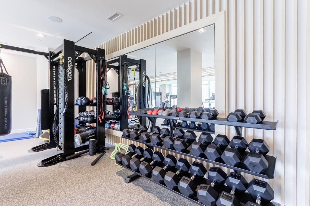 2425 Peachtree Road NE Unit 1401