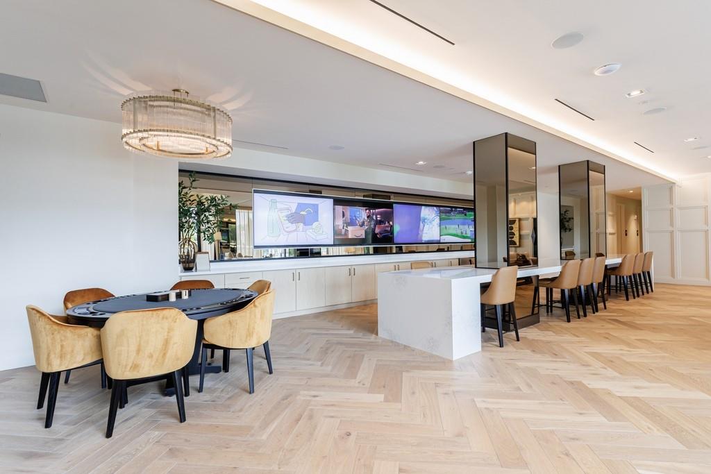 2425 Peachtree Road NE Unit 1401