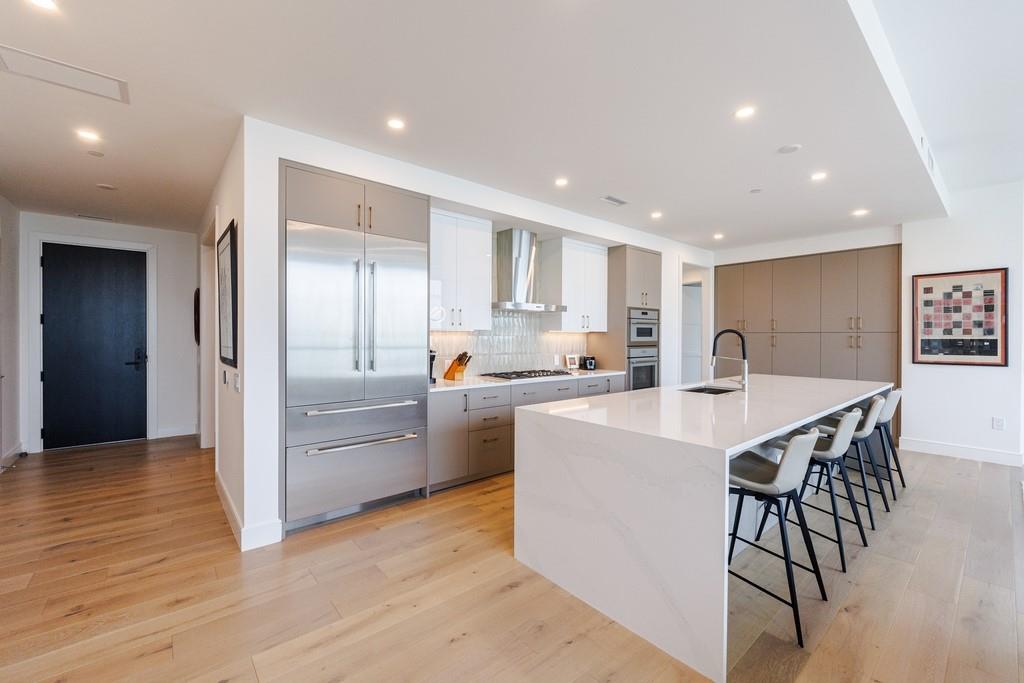 2425 Peachtree Road NE Unit 1401