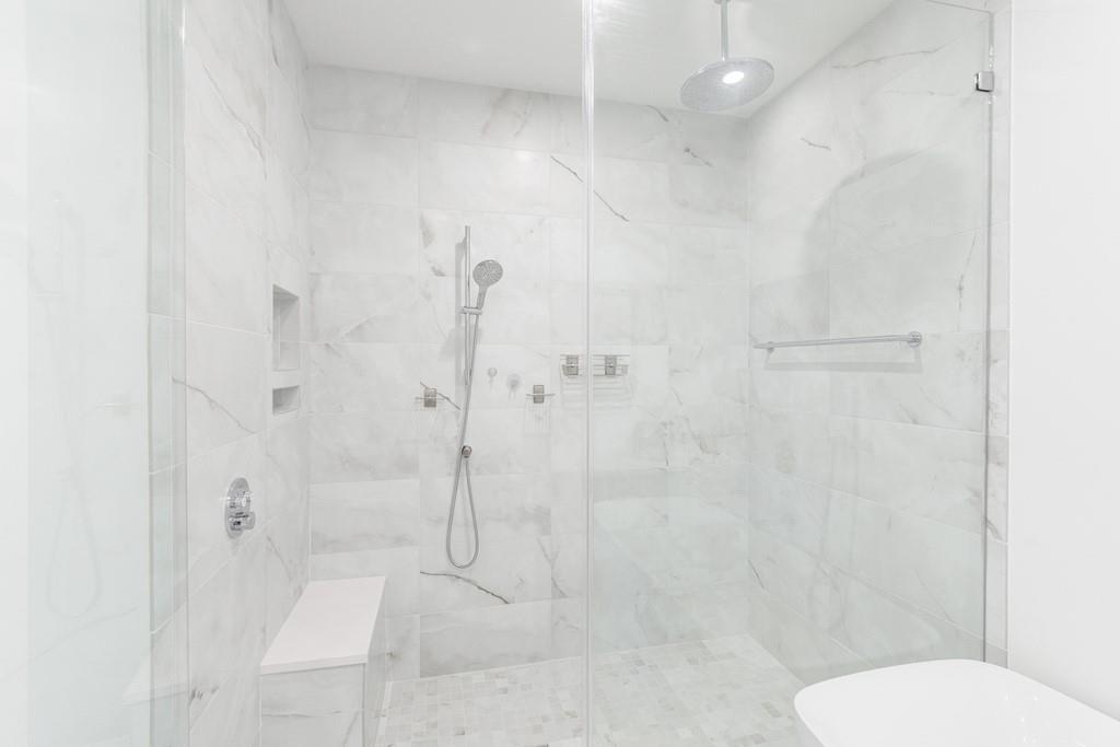 2425 Peachtree Road NE Unit 1401