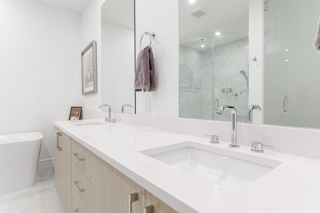 2425 Peachtree Road NE Unit 1401