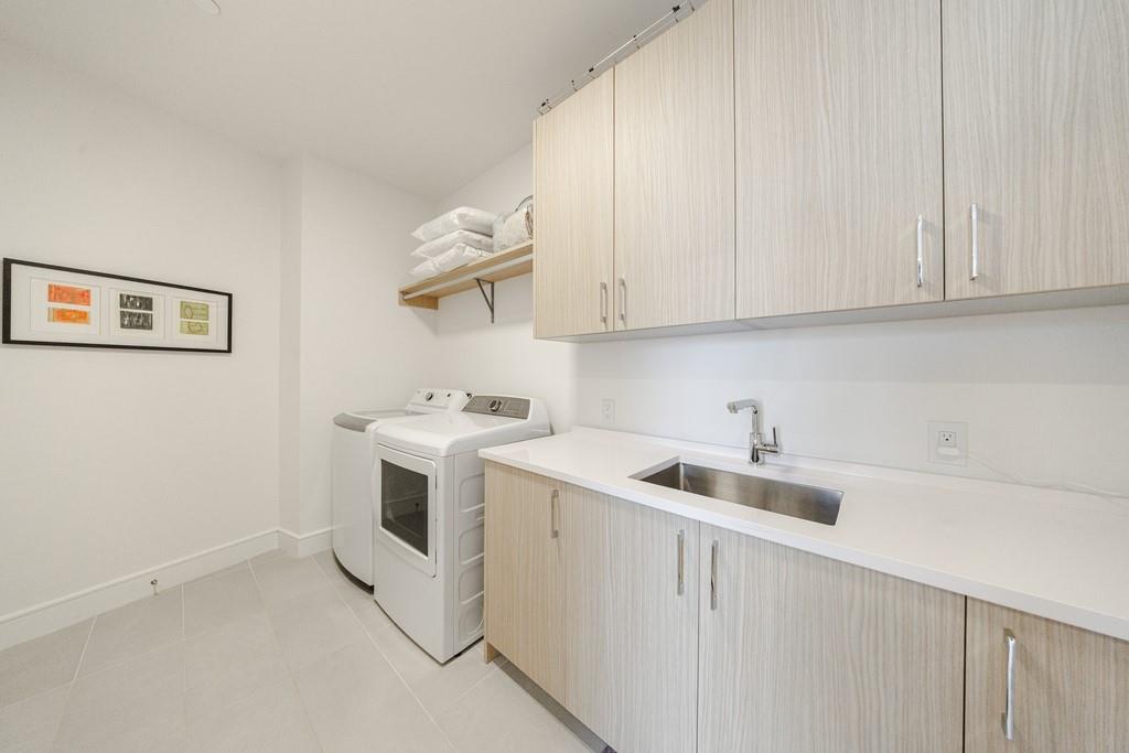 2425 Peachtree Road NE Unit 1401