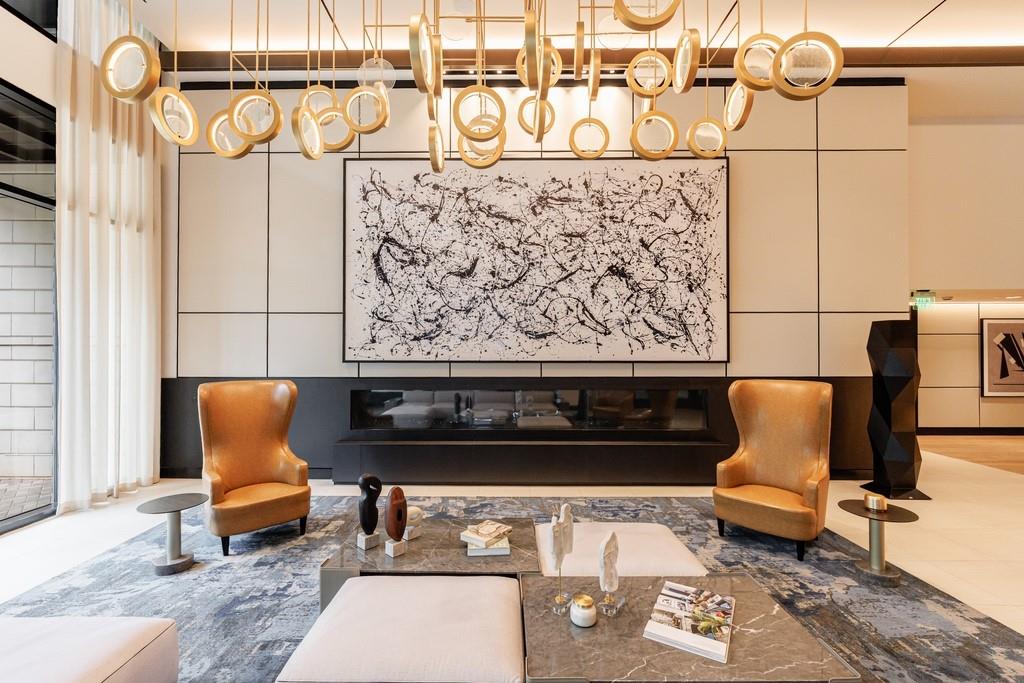 2425 Peachtree Road NE Unit 1401