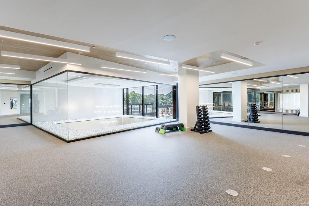 2425 Peachtree Road NE Unit 1401