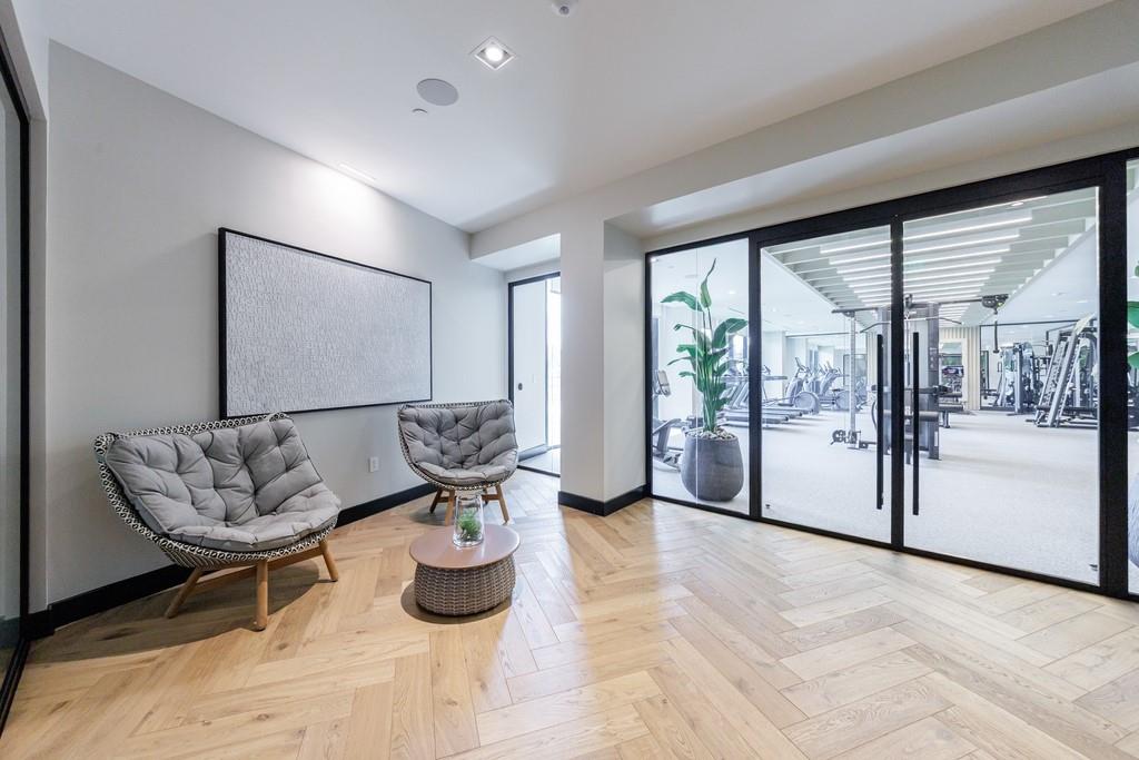 2425 Peachtree Road NE Unit 1401