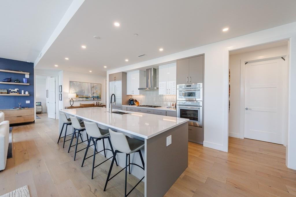 2425 Peachtree Road NE Unit 1401