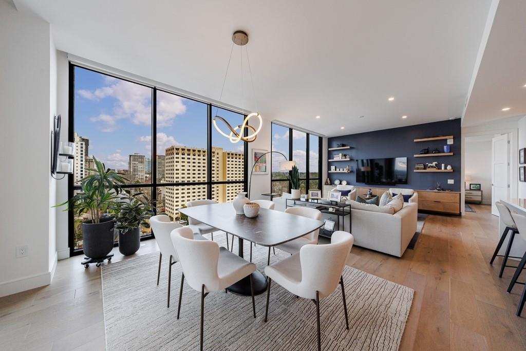 2425 Peachtree Road NE Unit 1401