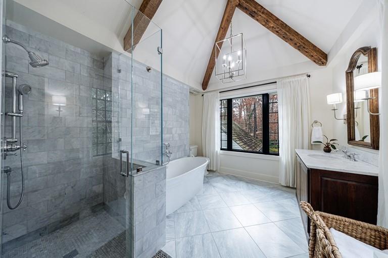 360 Argonne Drive NW