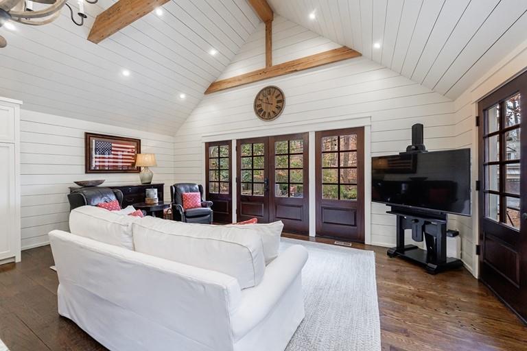 360 Argonne Drive NW