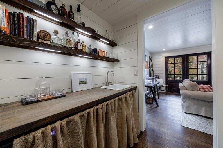 360 Argonne Drive NW