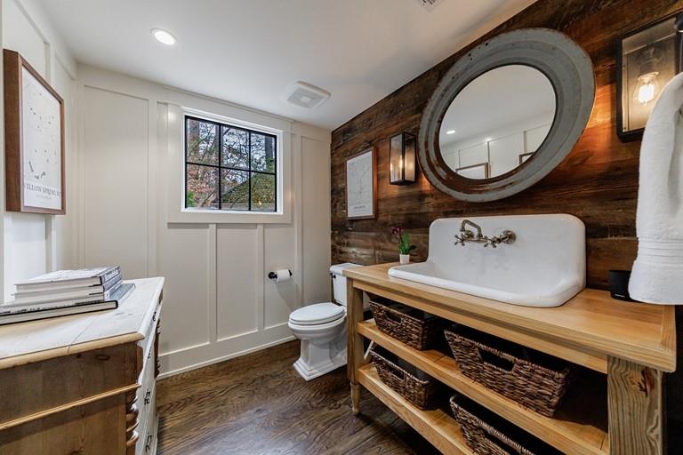 360 Argonne Drive NW