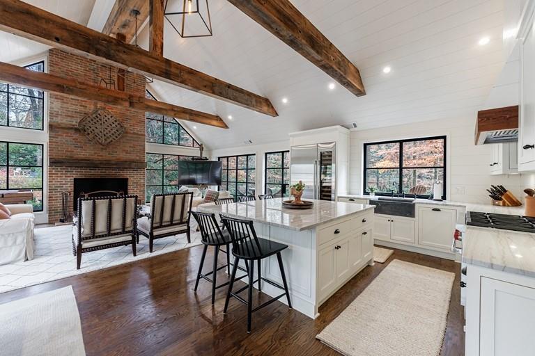 360 Argonne Drive NW