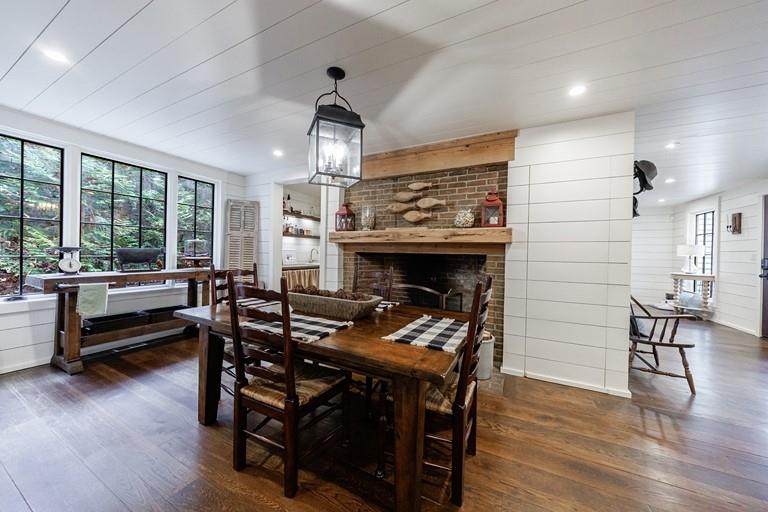 360 Argonne Drive NW