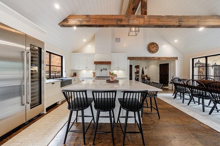 360 Argonne Drive NW