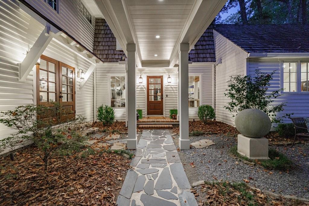 360 Argonne Drive NW