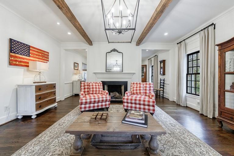 360 Argonne Drive NW