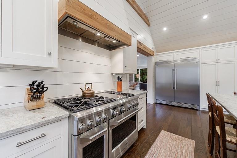 360 Argonne Drive NW