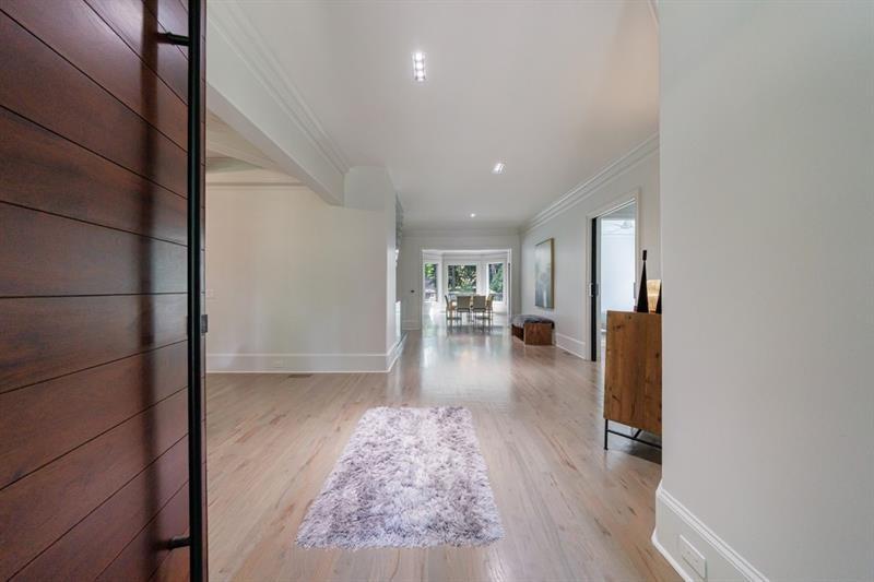 3117 W Roxboro Road NE