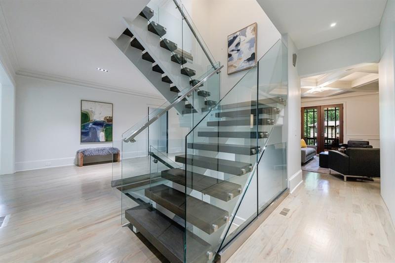 3117 W Roxboro Road NE