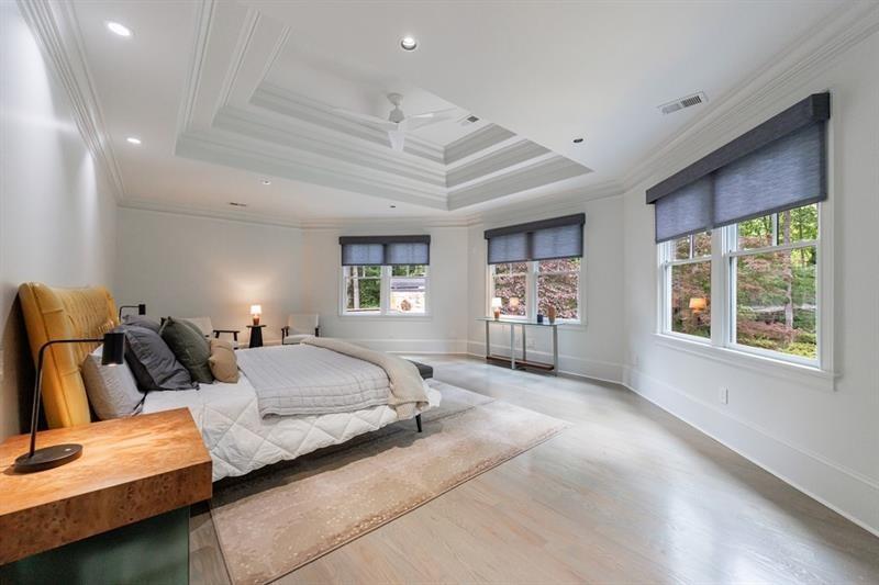 3117 W Roxboro Road NE