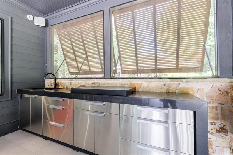 3117 W Roxboro Road NE