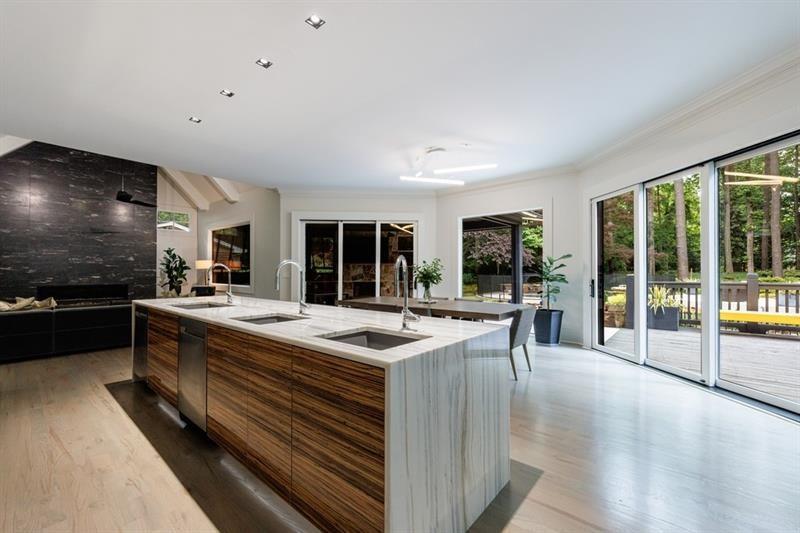 3117 W Roxboro Road NE