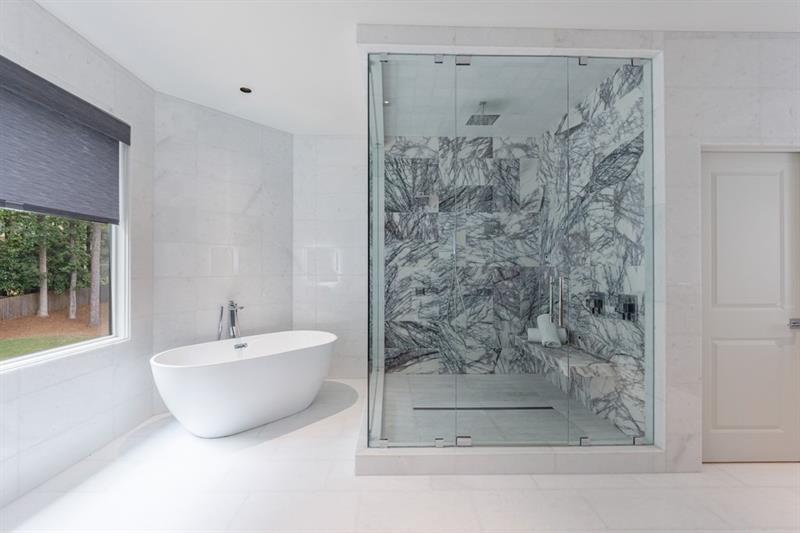 3117 W Roxboro Road NE