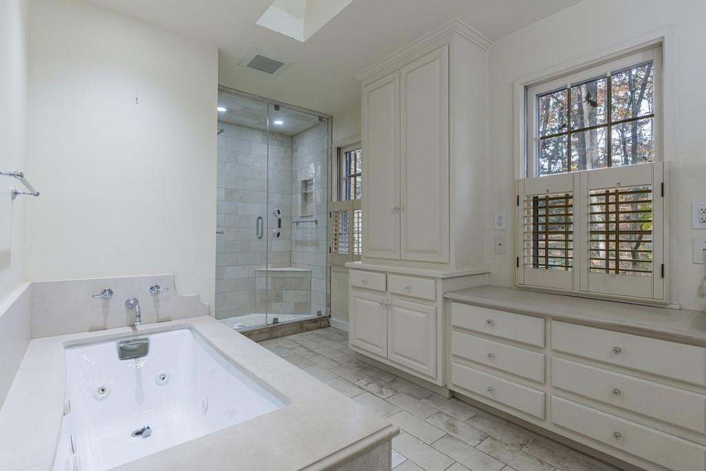 3990 Randall Mill Road NW