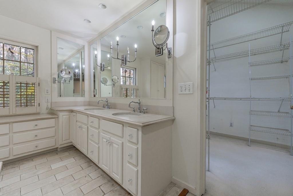 3990 Randall Mill Road NW