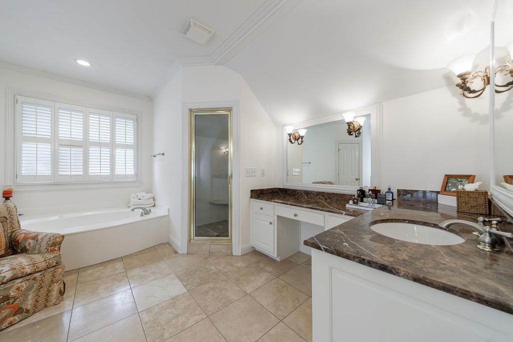 4470 Crestwicke Pointe NE