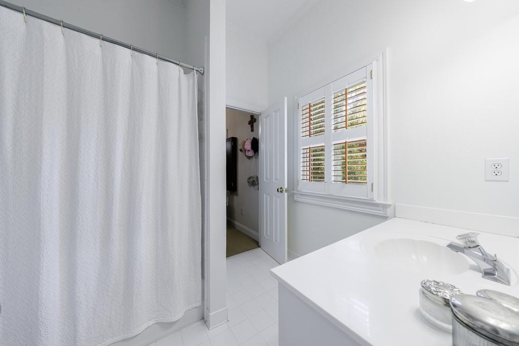 4470 Crestwicke Pointe NE