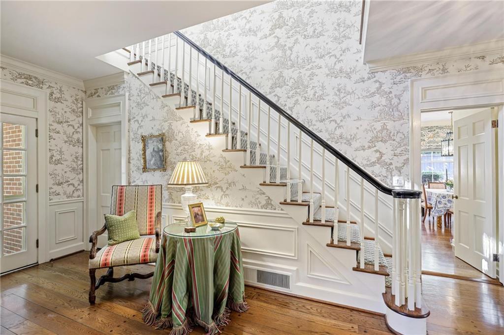 288 Peachtree Battle Avenue NW