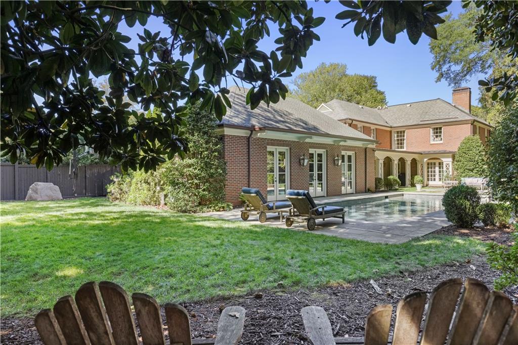 288 Peachtree Battle Avenue NW